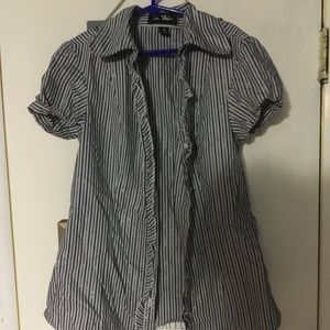 Blouse with ruffles